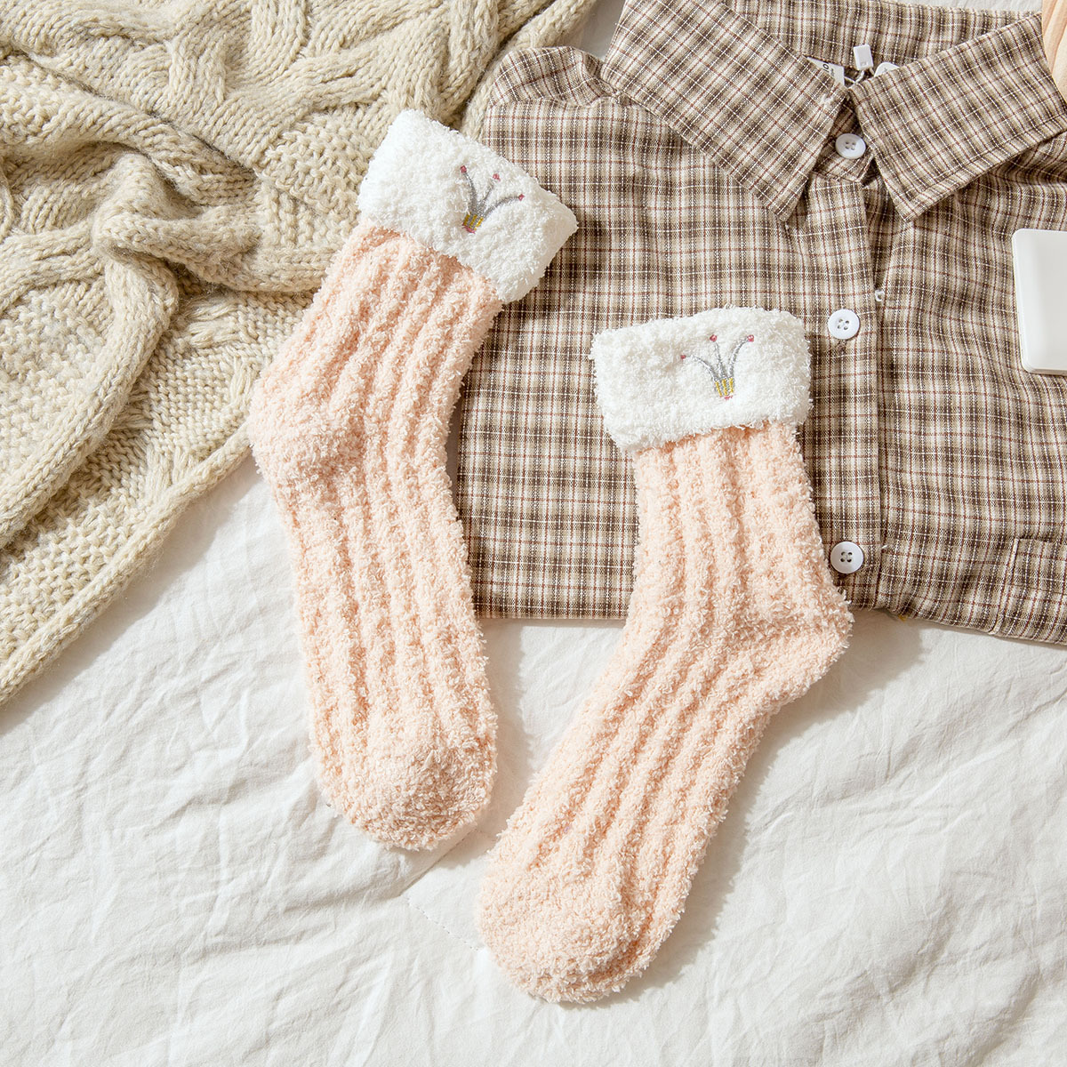 Thick Warm Coral Velvet Sleep Socks Embroidered Crown Crew Socks Minimalist Home Floor Socks Fluffy Fuzzy Socks